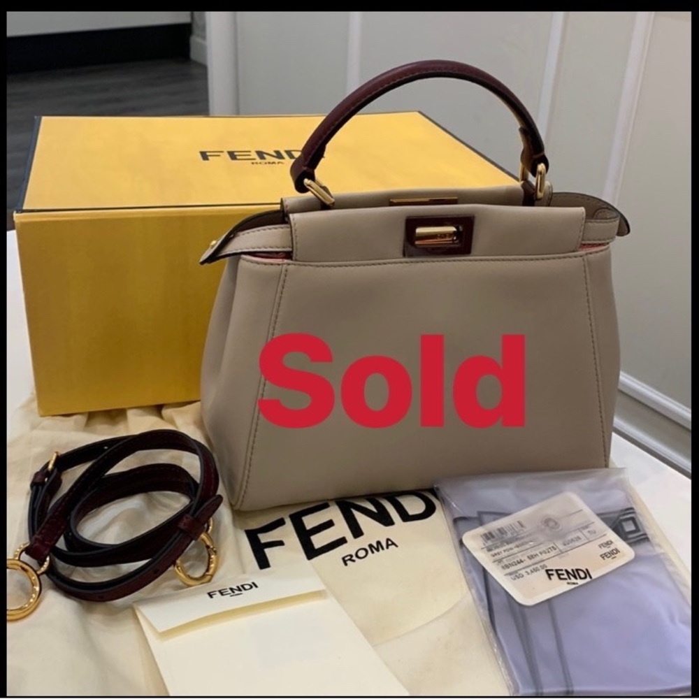 (Sold)Fendi mini peekaboo